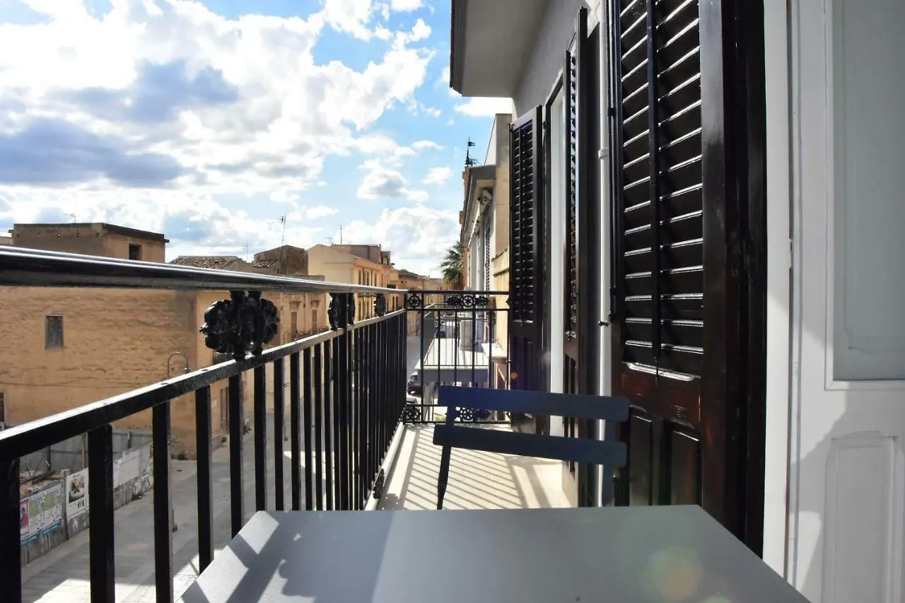 Affittacamere Casa Tresca - Holiday Accommodations Menfi